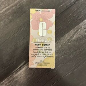 BNIB Clinique even better SPF15 foundation